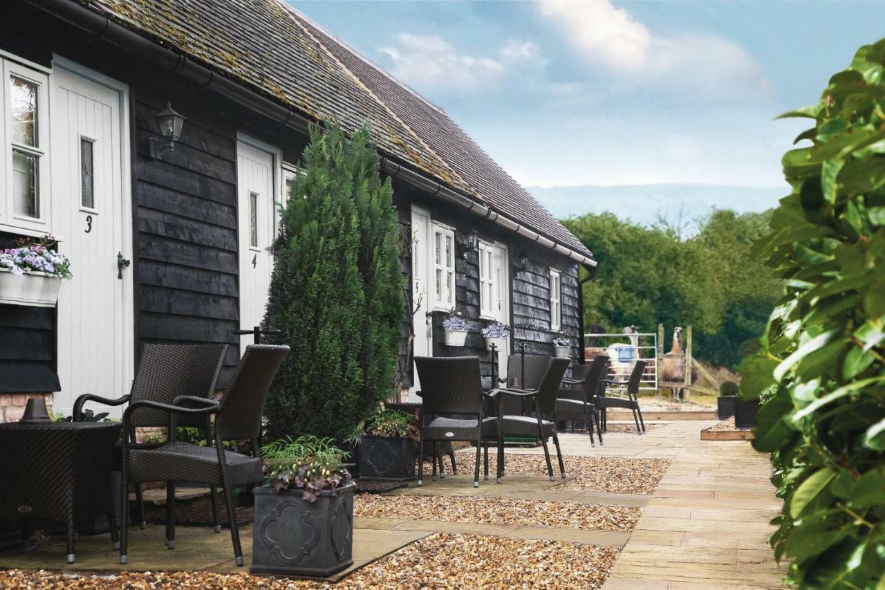 The Merry Harriers Bed and Breakfast Godalming Habitación foto